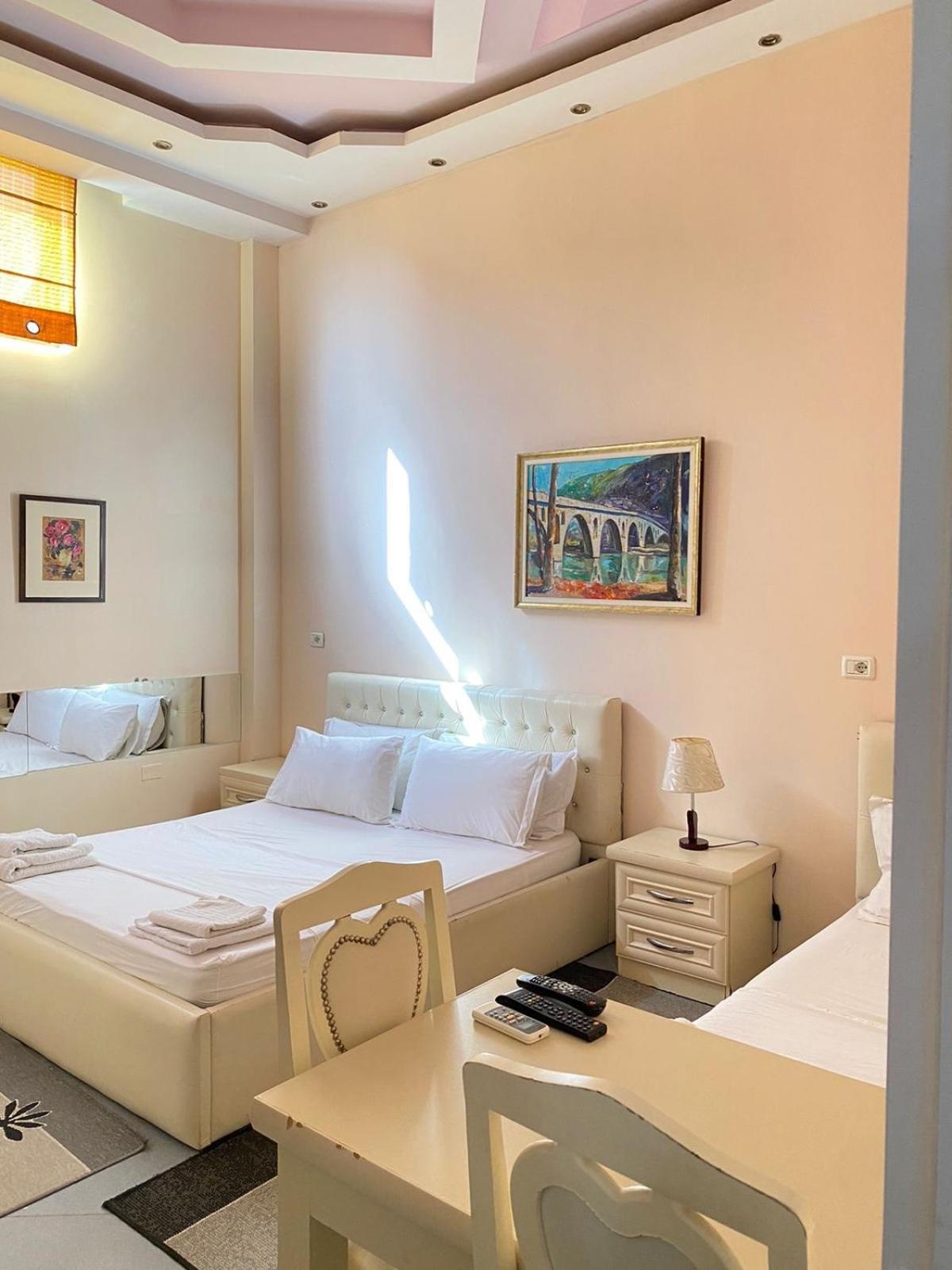 Hotel Pasarela Берат Экстерьер фото