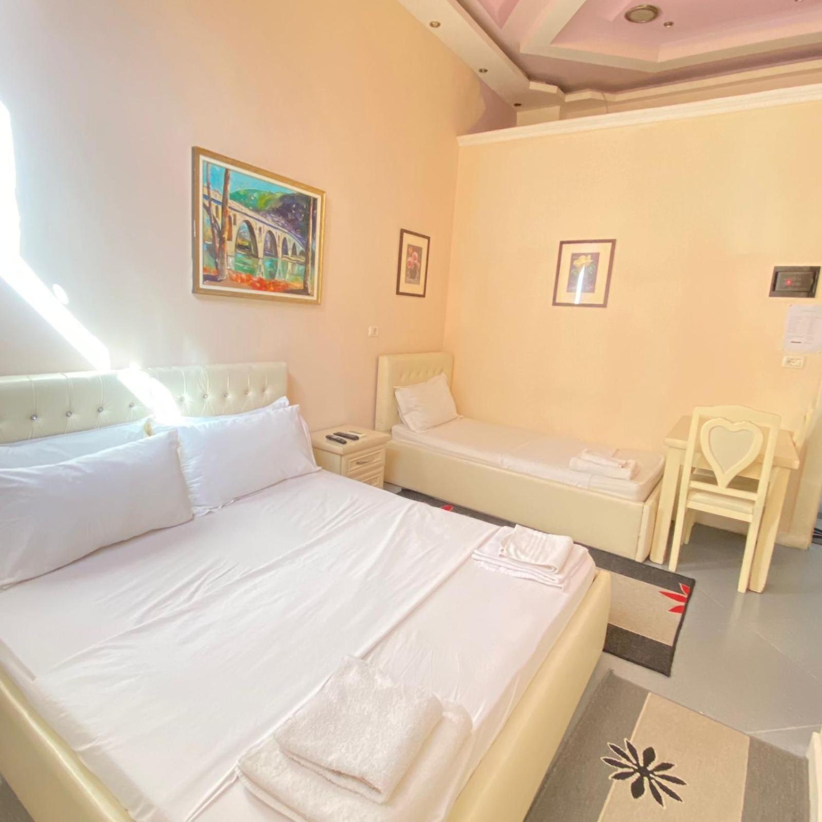 Hotel Pasarela Берат Экстерьер фото