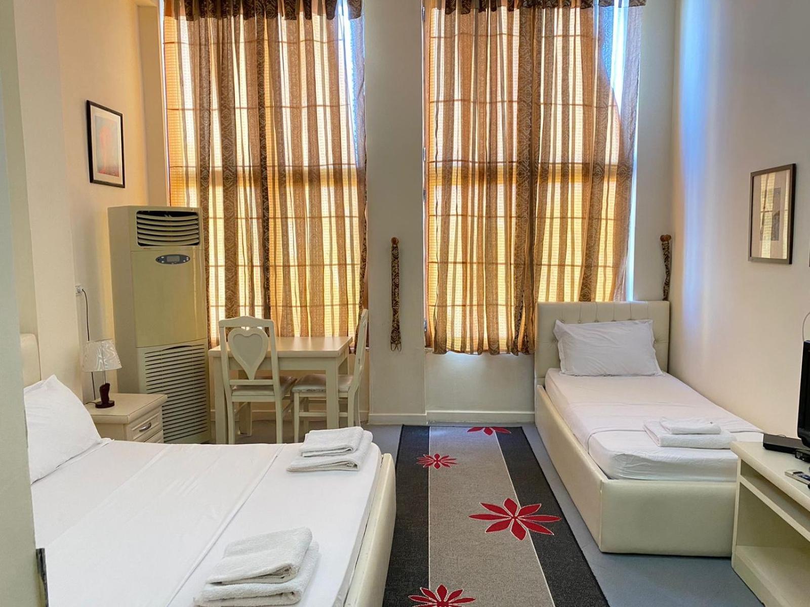 Hotel Pasarela Берат Экстерьер фото